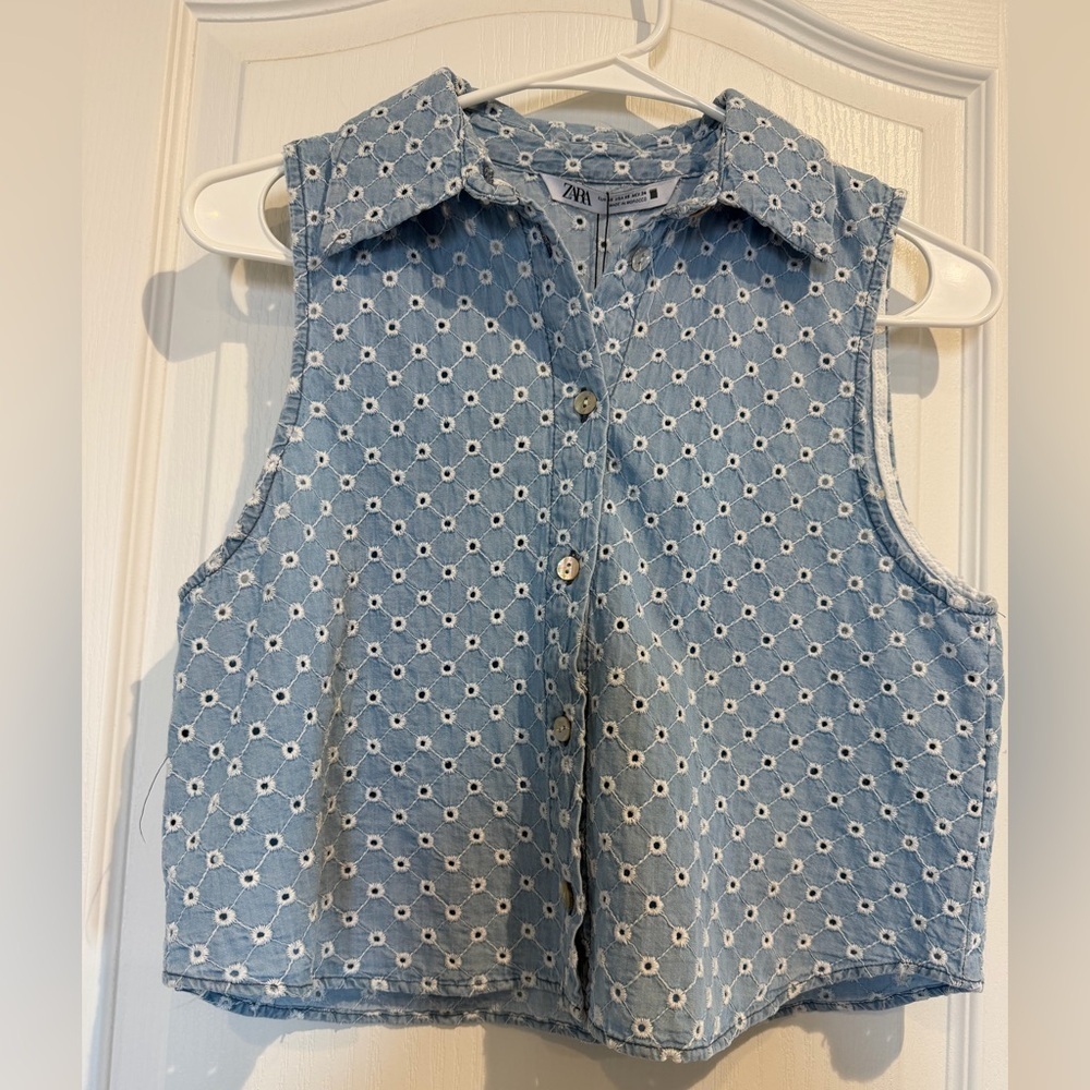 NWT Zara Light Blue denim Sleeveless Button Down Shirt